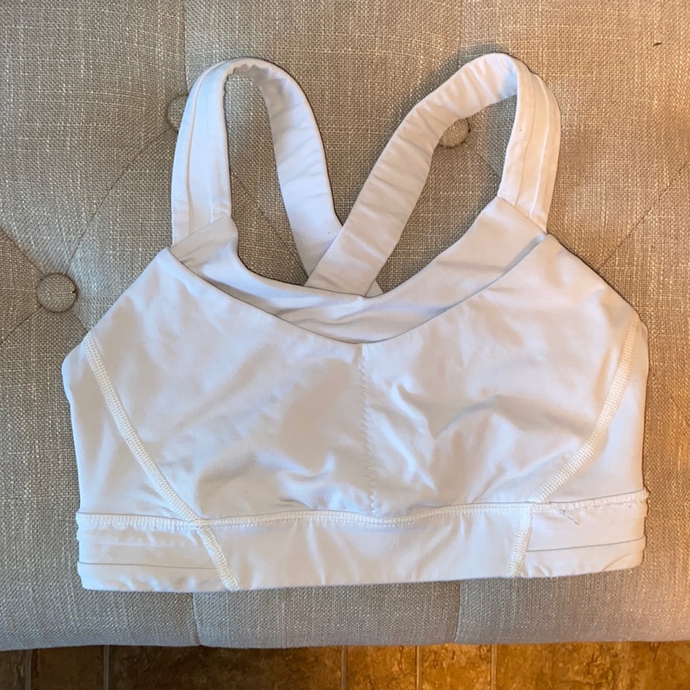 Lululemon sports bra